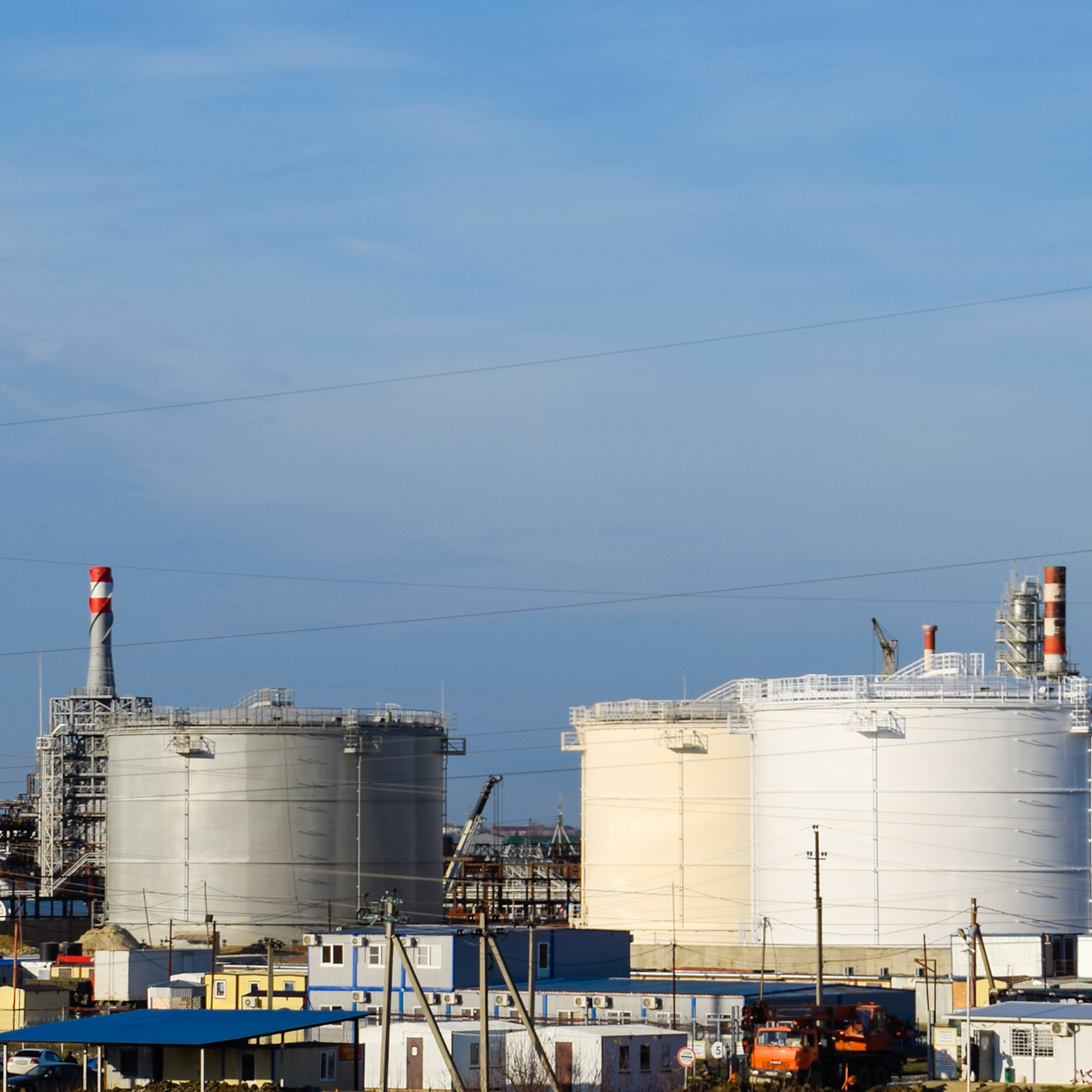 Fixed-roof storage tanks